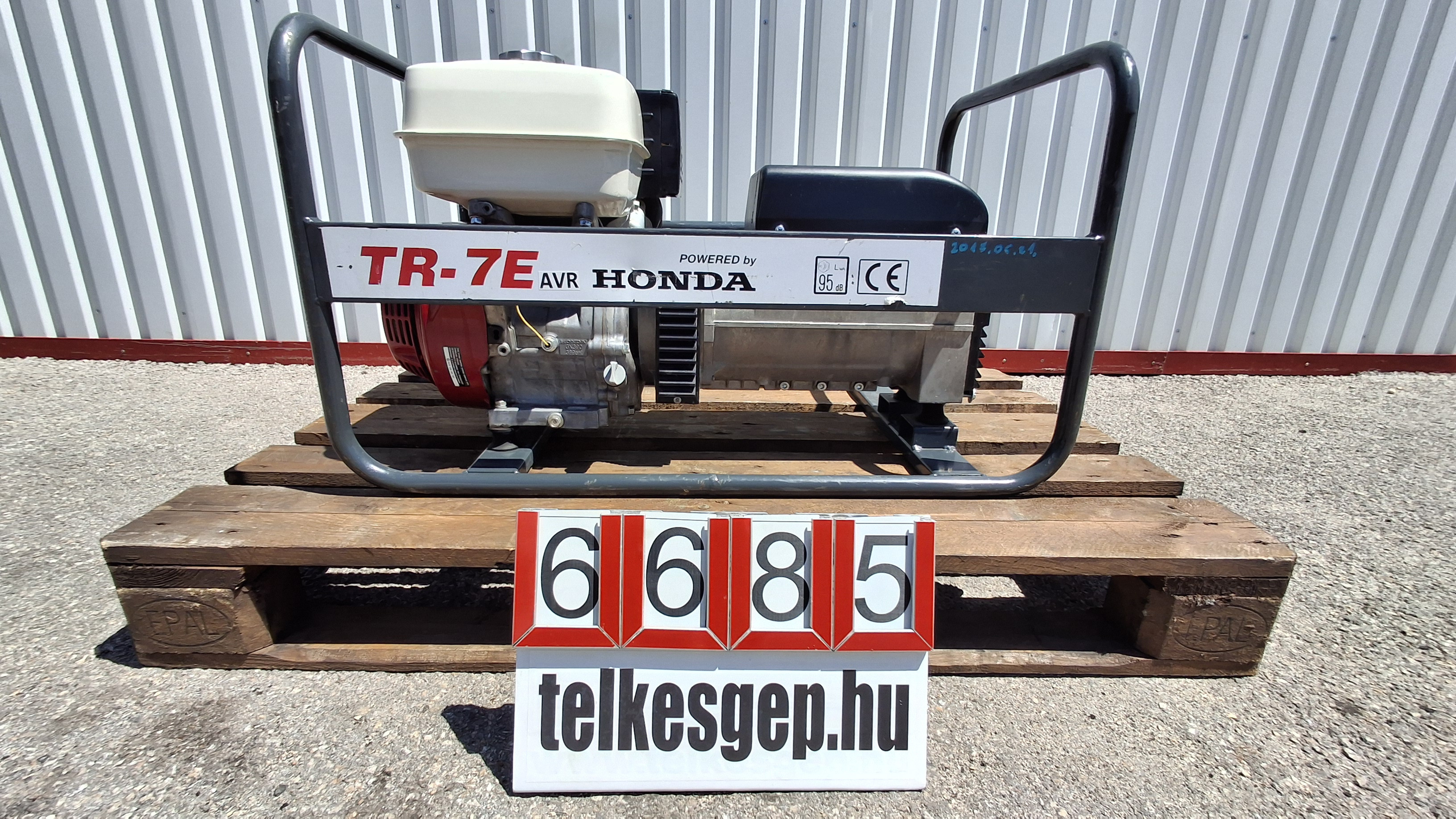 Aggregátor, áramfejlesztő, Honda áramfejlesztő,TR-7E AVR