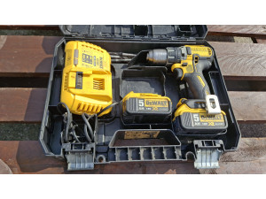Akkus csavarozó, Dewalt DCD790NT