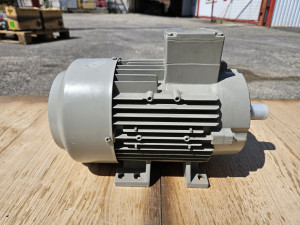 Villanymotor (új), LAMMERS 1.5 kW (2 LE) Háromfázisú Villanymotor – 2890 ford/perc, IE2 prémium hatásfok (Új)