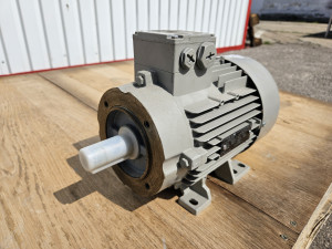 Villanymotor (új), LAMMERS 1.5 kW (2 LE) Háromfázisú Villanymotor – 2890 ford/perc, IE2 prémium hatásfok (Új)