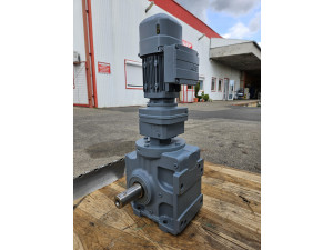 Hajtóműves villanymotor, SEW-EURODRIVE 0.55kW