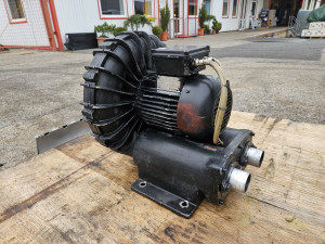 Elektror SD-6/S892 Német Ipari Oldalcsatornás Vákuumszivattyú / Fúvó (2,3 kW, 400V)