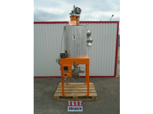 Granule feeder heating tank (drying tower)